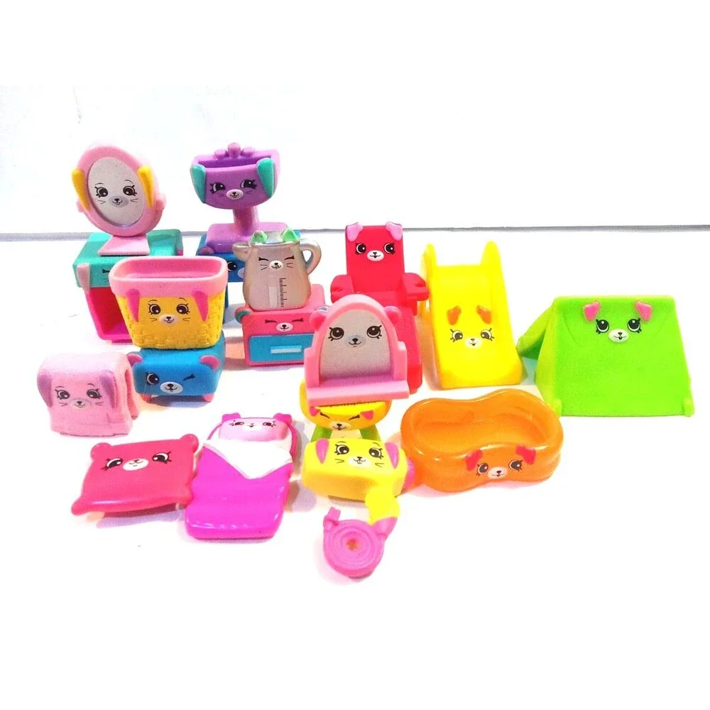 McDonald's Shopkins Happy Places Lot Of 18 Furniture